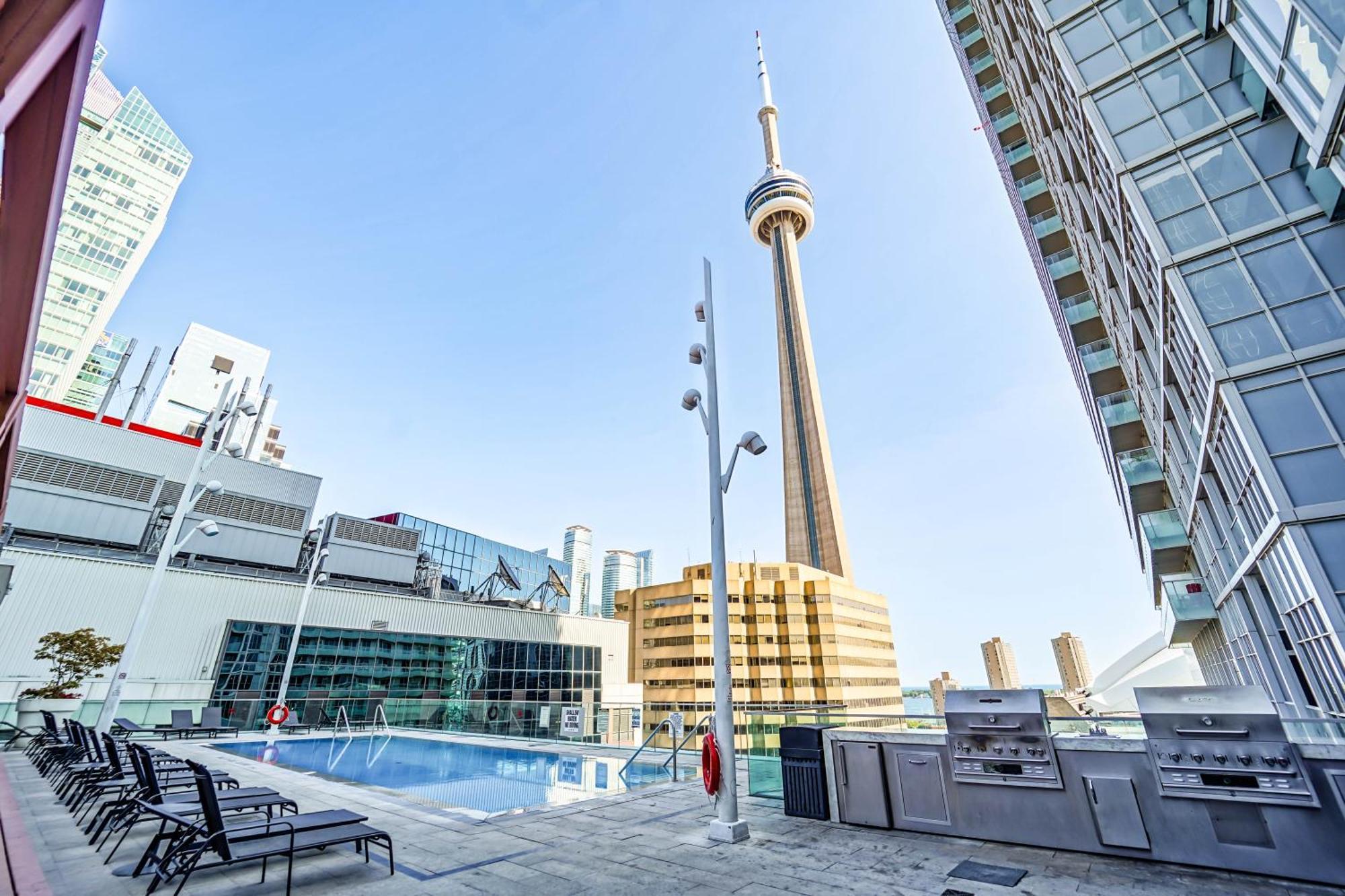 Chol Furnished Suites Heart Of Downtown Toronto, 2 Beds, Free Parking, Cn Tower View Exterior photo