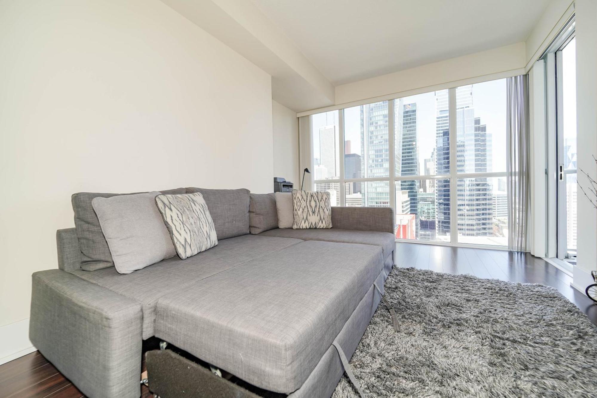 Chol Furnished Suites Heart Of Downtown Toronto, 2 Beds, Free Parking, Cn Tower View Exterior photo