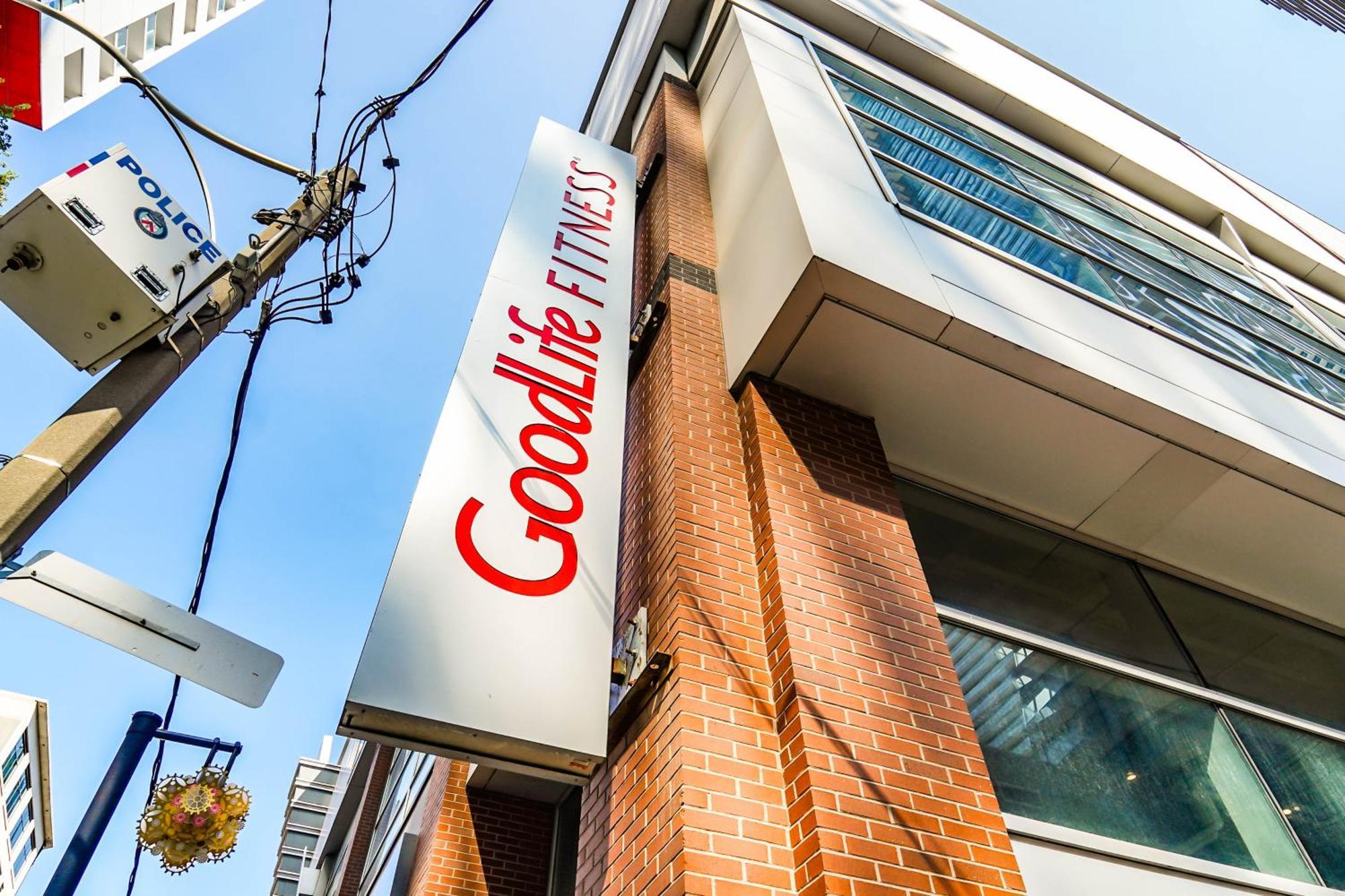 Chol Furnished Suites Heart Of Downtown Toronto, 2 Beds, Free Parking, Cn Tower View Exterior photo