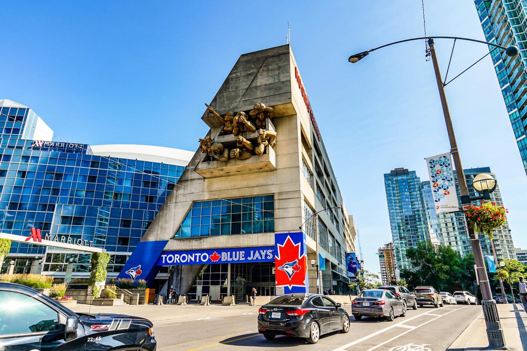 Chol Furnished Suites Heart Of Downtown Toronto, 2 Beds, Free Parking, Cn Tower View Exterior photo