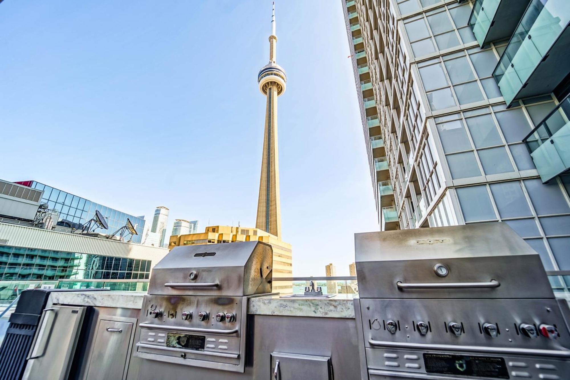 Chol Furnished Suites Heart Of Downtown Toronto, 2 Beds, Free Parking, Cn Tower View Exterior photo