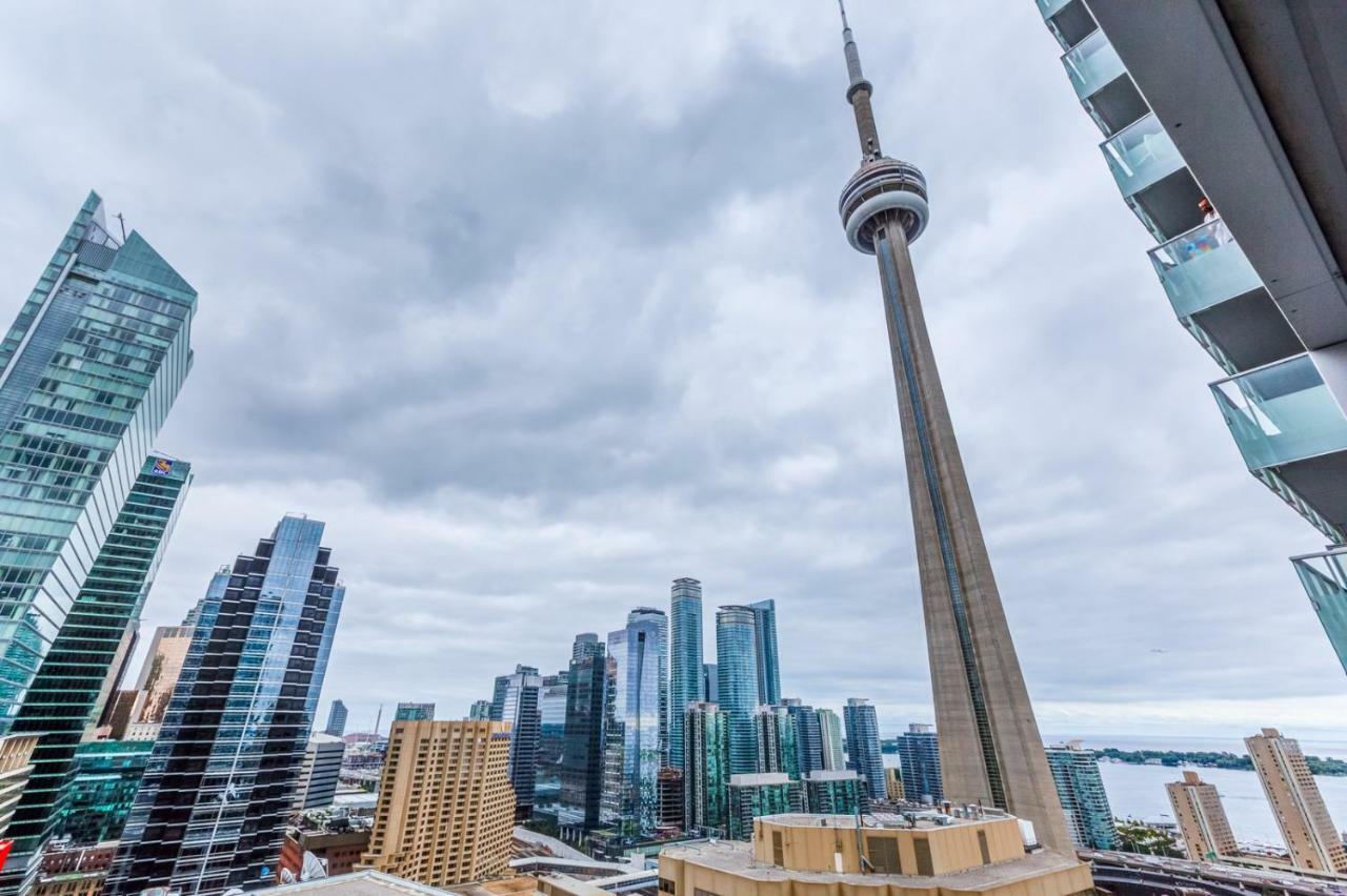 Chol Furnished Suites Heart Of Downtown Toronto, 2 Beds, Free Parking, Cn Tower View Exterior photo